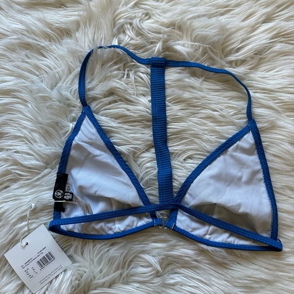 Missguided front clasp bikini top - Picture 5 of 11